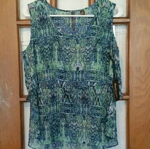 Skye's the limit Ladies Sleeveless Top Size M